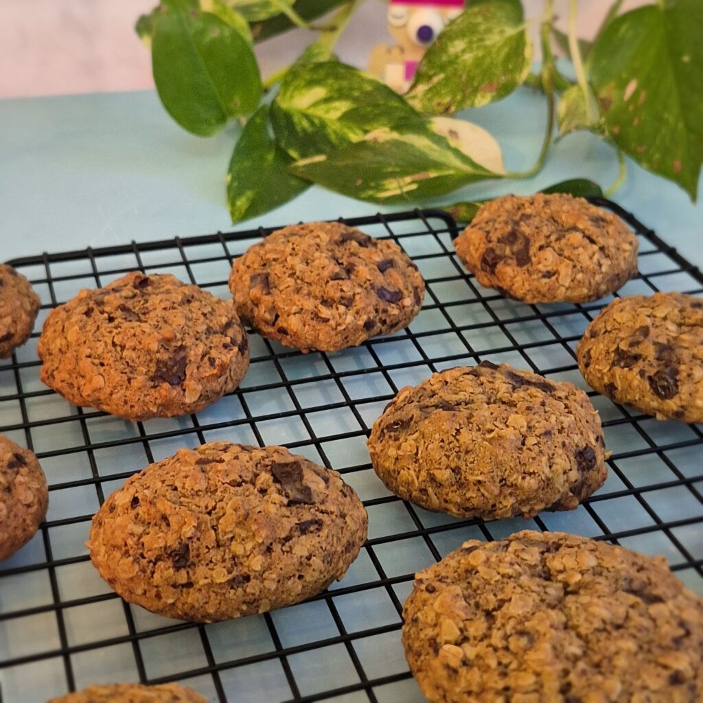 Υγιεινά cookies σοκολάτας με ελαιόλαδο και βρώμη από το FitDiet Διαιτολογικό Γραφείο.